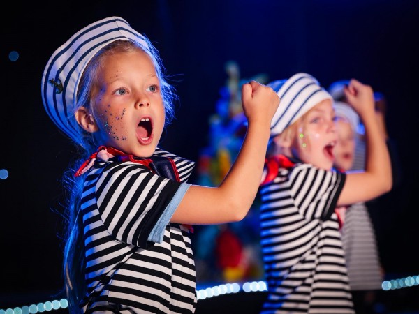 STAGECOACH PERFORMING ARTS...BOOK ON NOW FOR THE SPRING TERM!