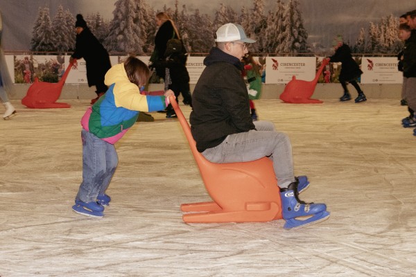 The_Cotswold_Ice_Rink_2026_07