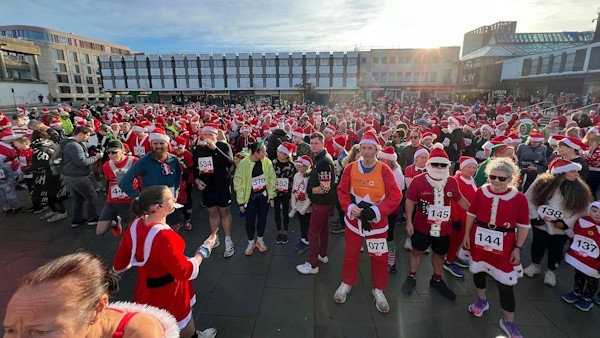 Cheltenham Santa Fun Run to Raise Money for Cheltenham Animal Shelter