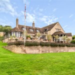 6 bedroom House For Sale - £1,695,000