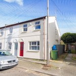 3 bedroom End Of Terrace House Under Offer - Fairview Street, Cheltenham, GL52 2JH - £325,000